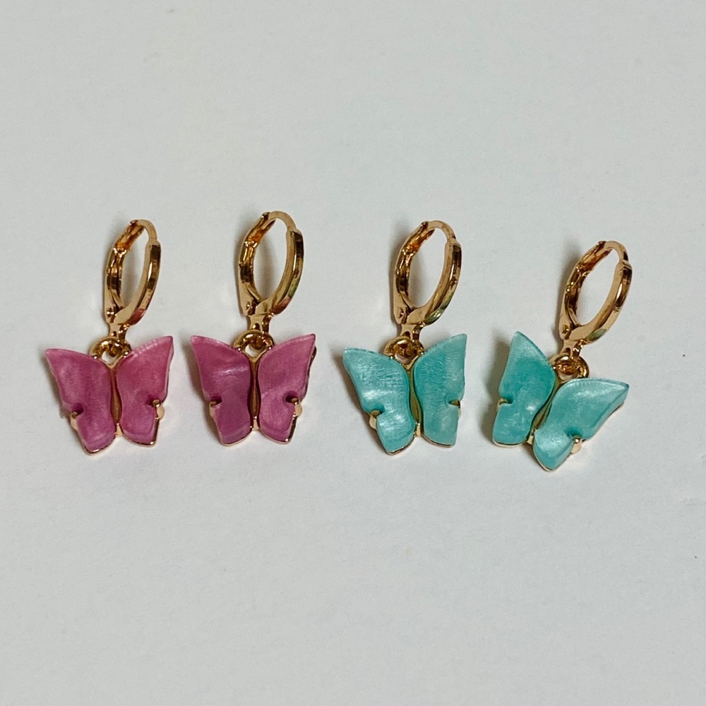 2 Piece Butterfly Charm Drop Earrings